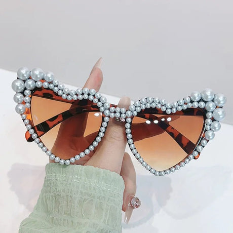 Heart - Shaped Pearl Sunglasses - Just Married Bridesmaid Gift - I'm Getting Married